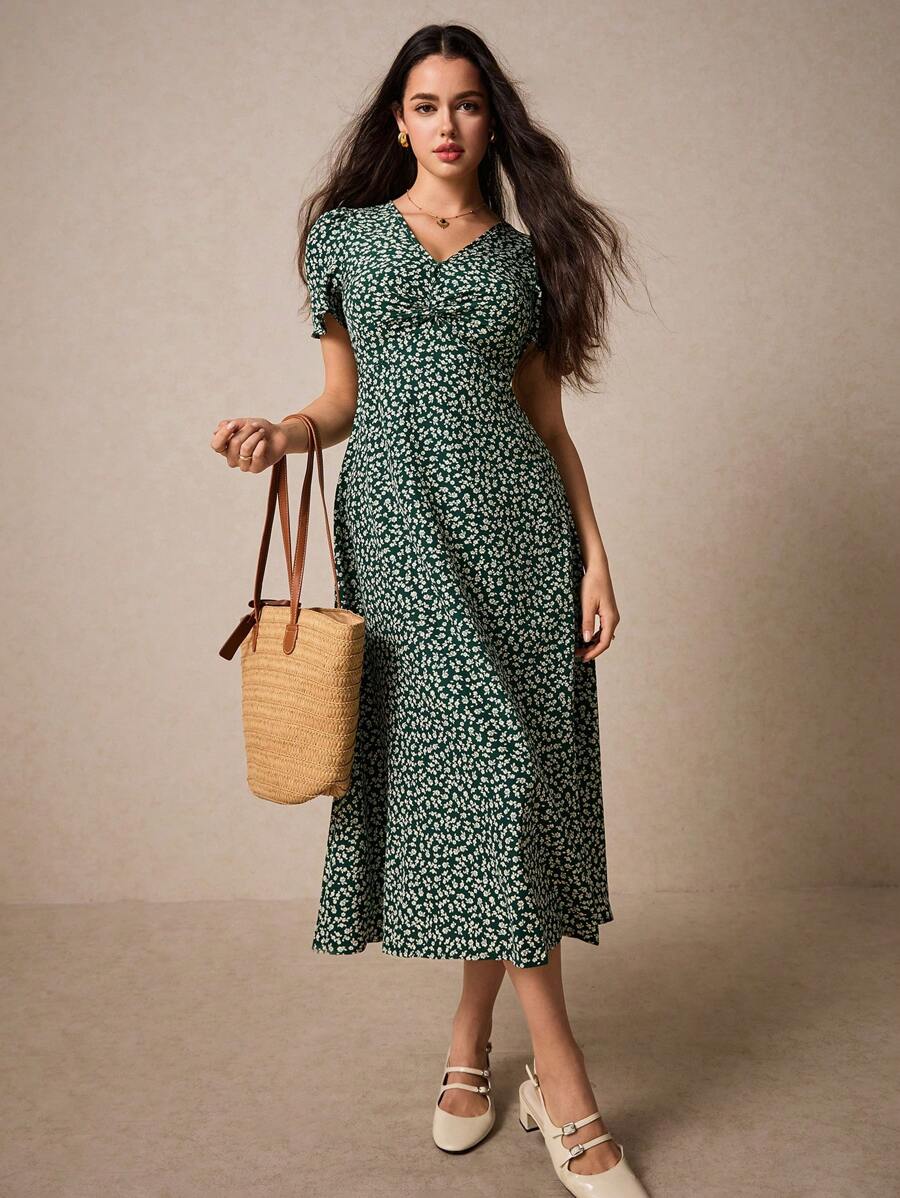 Poselle I V-Neck Ditsy Floral Print Short Sleeve Dress