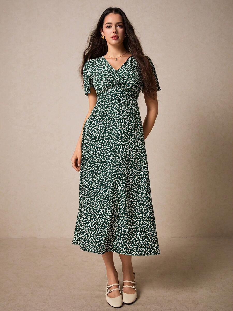 Poselle I V-Neck Ditsy Floral Print Short Sleeve Dress