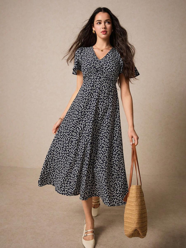Poselle I V-Neck Ditsy Floral Print Short Sleeve Dress