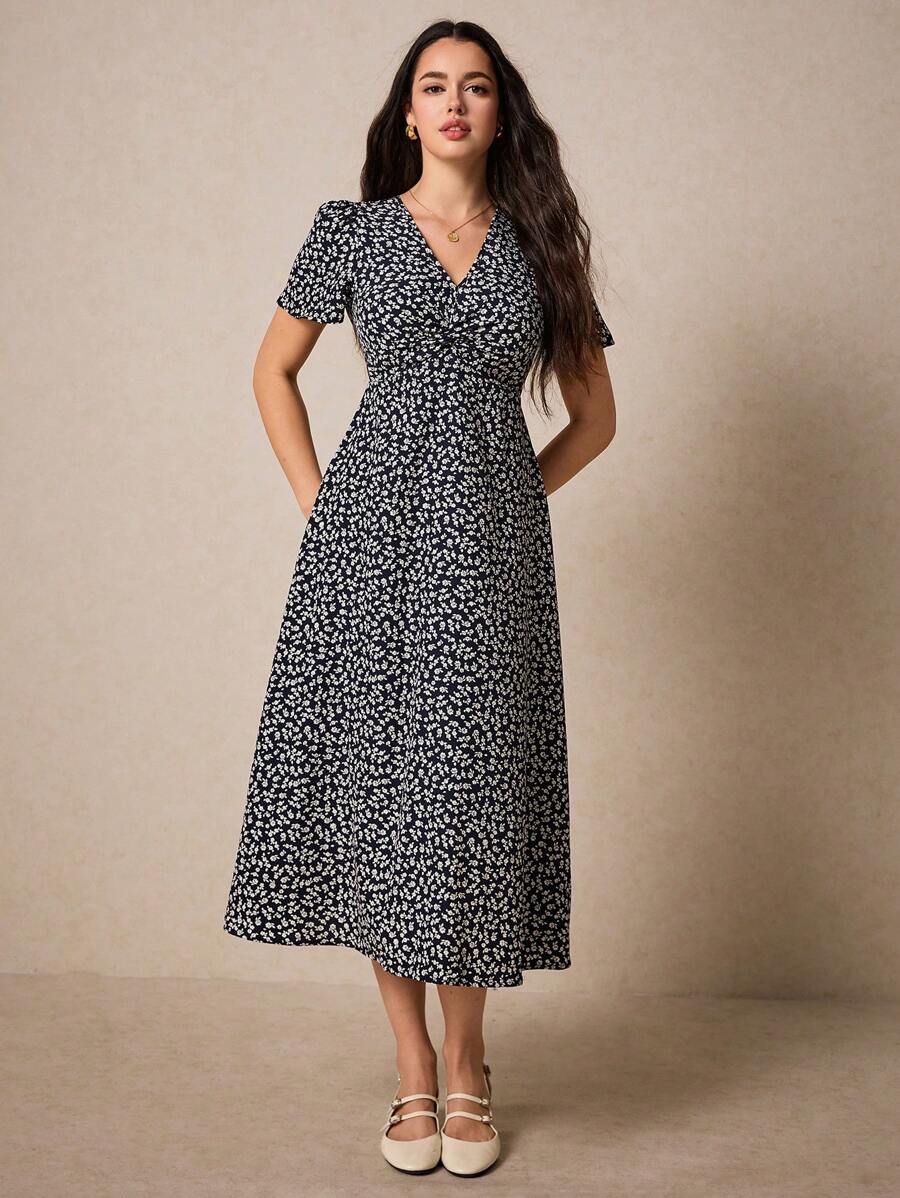 Poselle I V-Neck Ditsy Floral Print Short Sleeve Dress