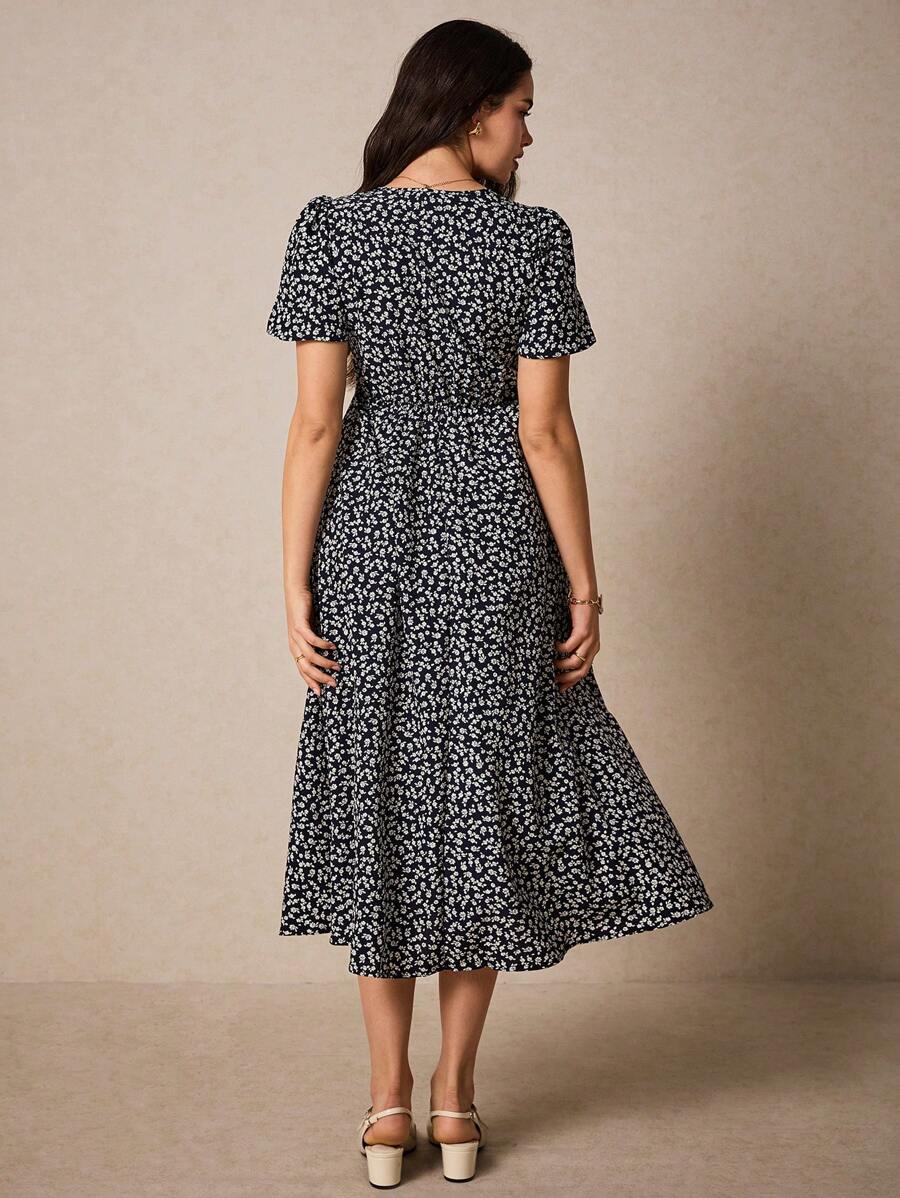 Poselle I V-Neck Ditsy Floral Print Short Sleeve Dress