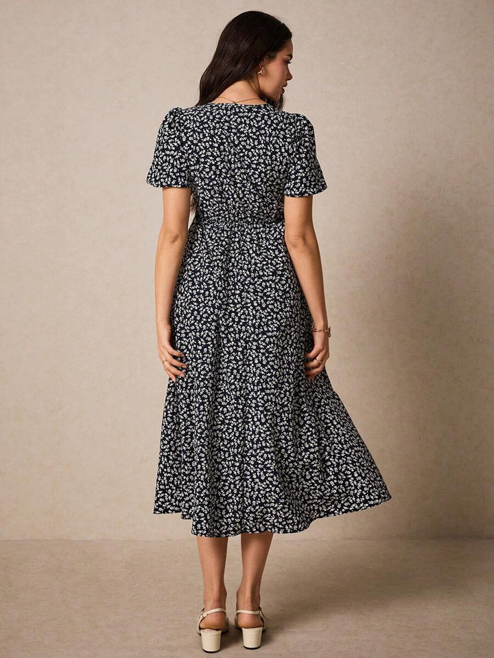 Poselle I V-Neck Ditsy Floral Print Short Sleeve Dress