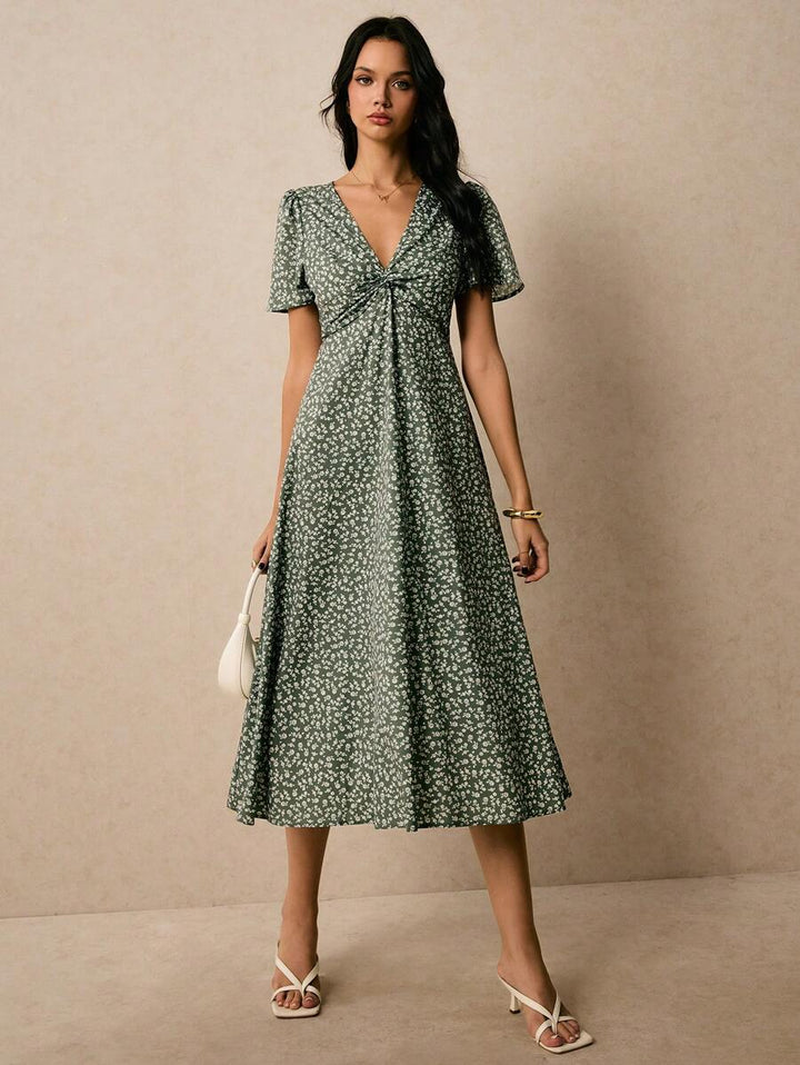 Poselle I V-Neck Ditsy Floral Print Short Sleeve Dress